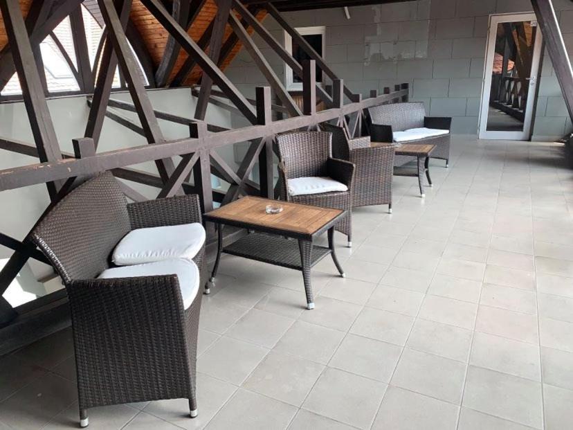 Hotel Zodiaco Szekszárd المظهر الخارجي الصورة